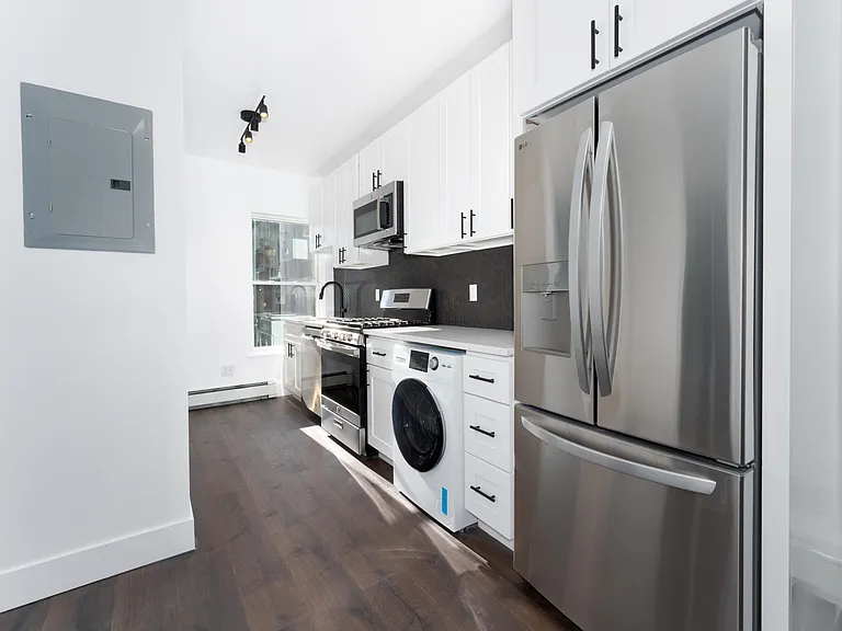 216 E 117th St #4 — Photo 2