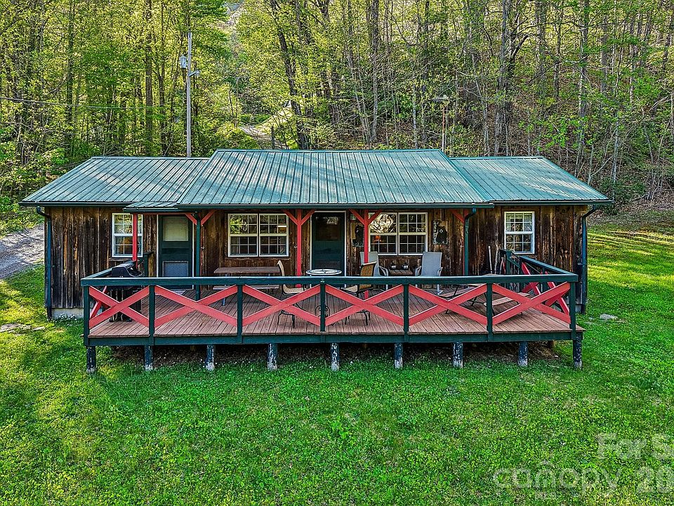 1st image of 28 Mull Cove Rd