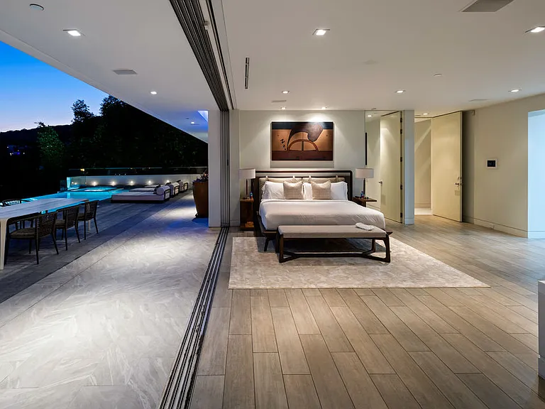 7080 W Mulholland Dr — Photo 26