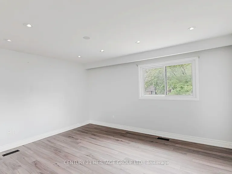 307 Towercrest Dr — Photo 21
