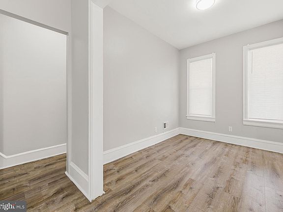 4th image of 3007 Westfield Ave