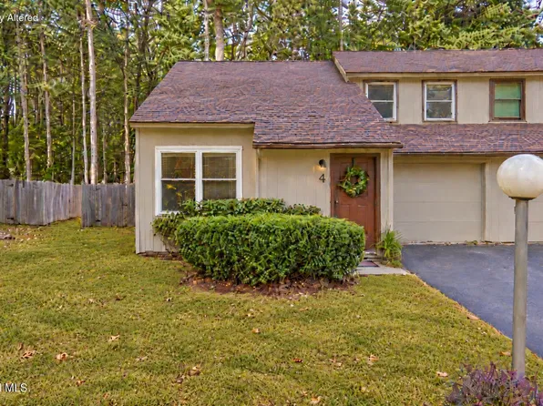 4 Wake Robin Road, Malta, NY 12020