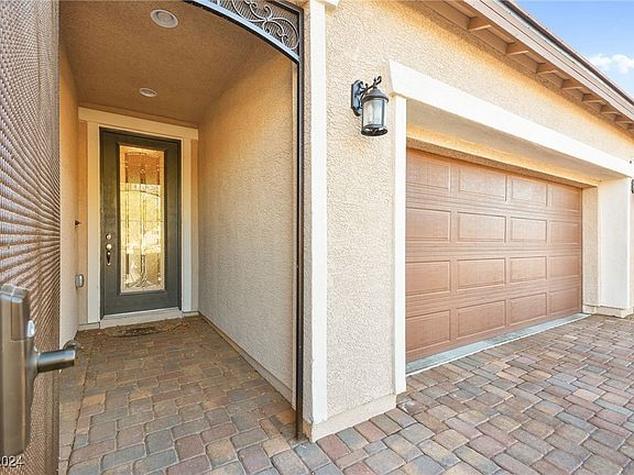 5th image of 4133 Fairywren Dr