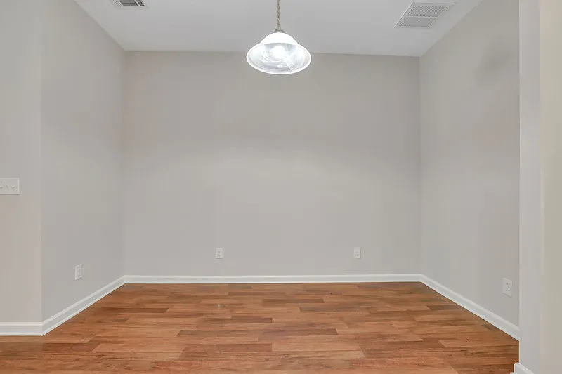 100 Cantle Drive - 1 — Photo 4