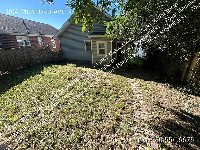 804 Munford Ave SE — Photo 13