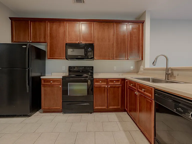 7321 Althorp Way #R5 — Photo 2