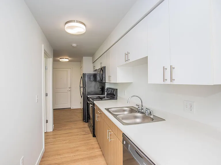 Latitude 112 — Photo 26