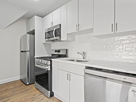 5th image of 318 Willow St #3