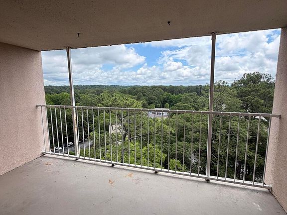 5th image of 1825 Saint Julian Pl APT 9G