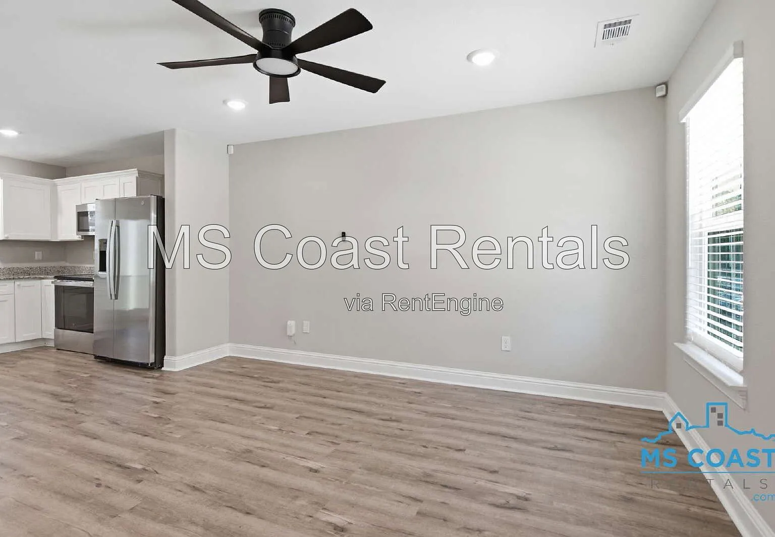 3 bed, 2.0 bath, 1000 sqft, $1,749 — Photo 4
