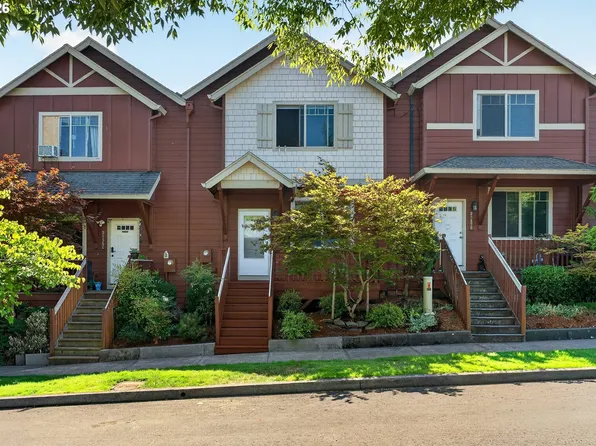 38476 Cascadia Village Dr, Sandy, OR 97055