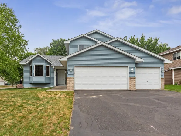 560 Kennedy St, Anoka, MN 55303