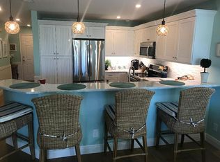 9103 Vanderbilt Dr APT 305, Naples, FL 34108