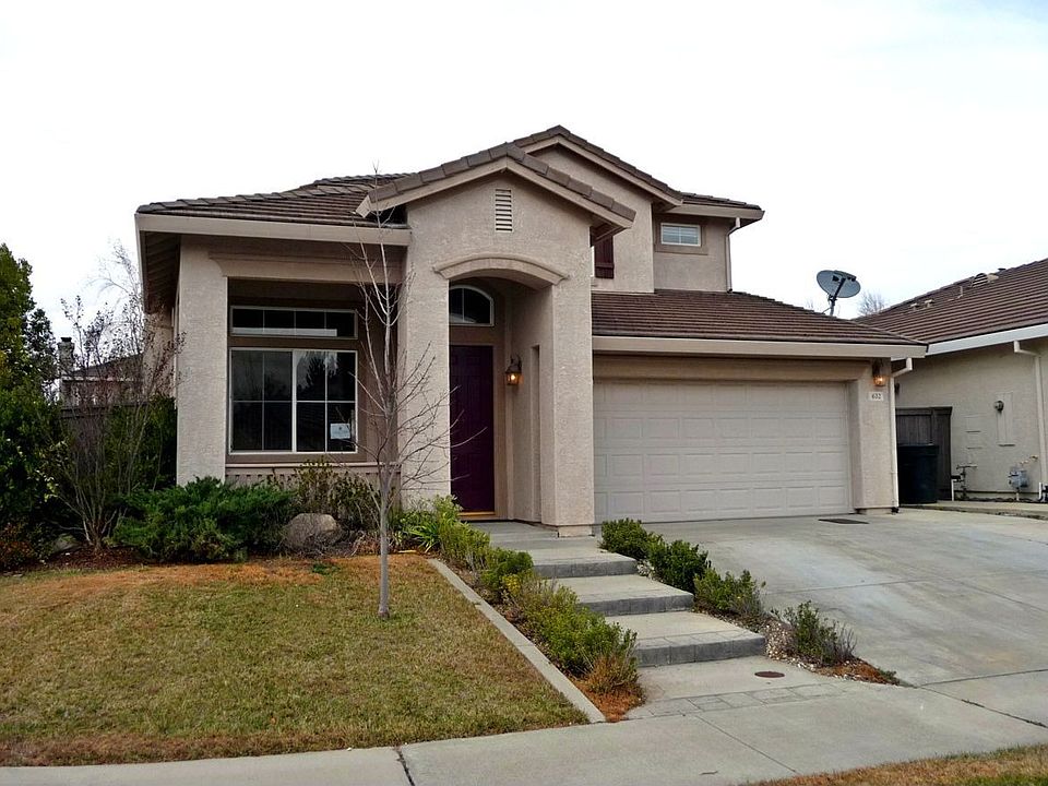 1st image of 632 Tamarindo Way