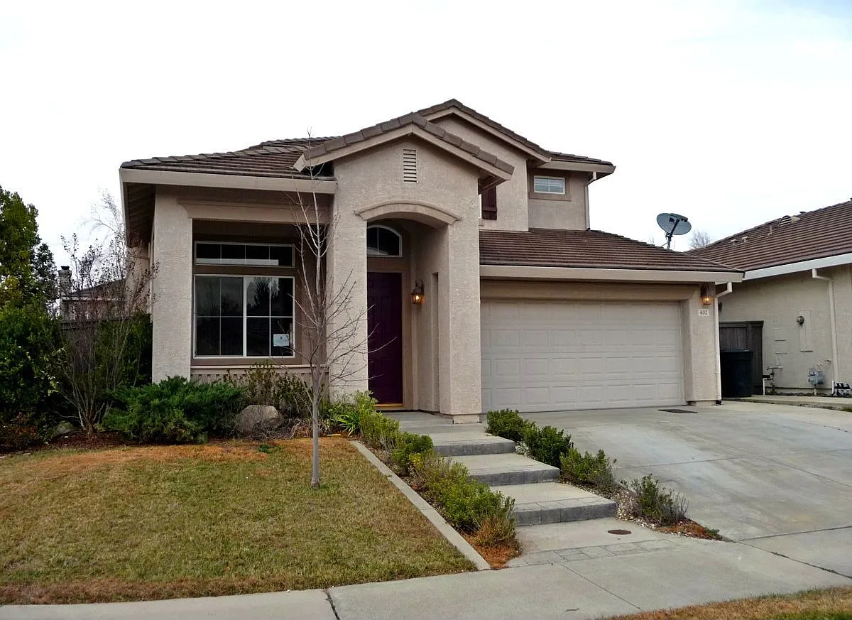 632 Tamarindo Way photo 1
