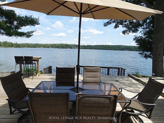 3rd image of 2105 White Lake Rd W