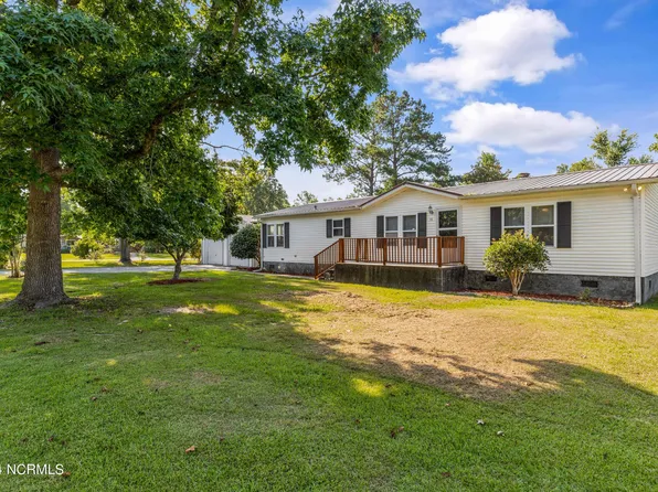 21 Blue Bird Spur, Burgaw, NC 28425