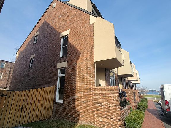 2nd image of 153 Crawford Pkwy