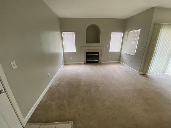 3rd image of 8250 N Grand Canyon Dr Unit 2013