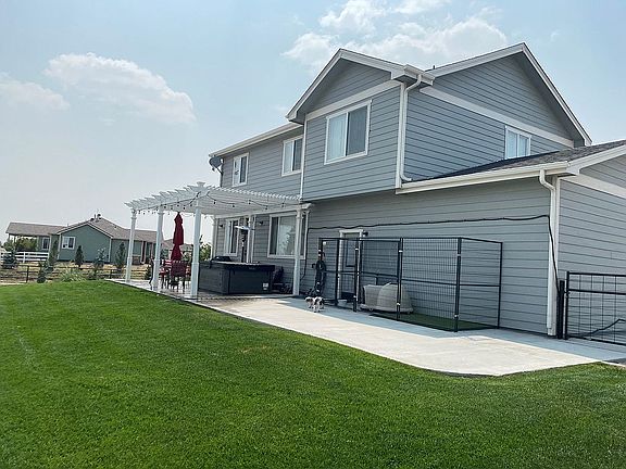 5th image of 16508 Fairbanks North Ct