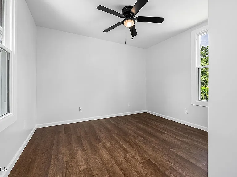 1007 Spring St — Photo 18