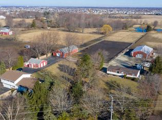 25254 W Wolfs Crossing Rd, Plainfield, IL 60585