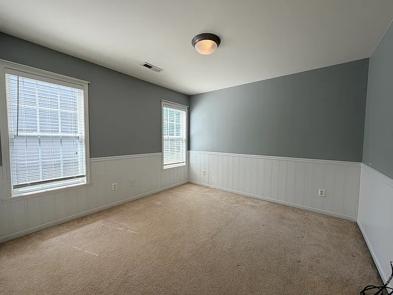 4566 Woodway Dr — Photo 27