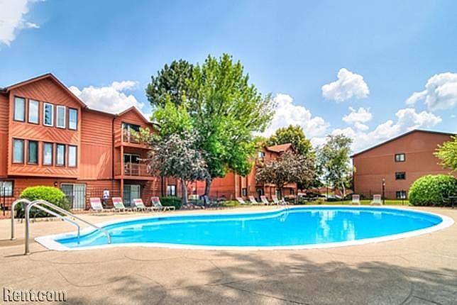 1st image of 4046 W 79th Ct APT 10