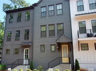 117 Chestnut Cir, Atlanta, GA 30342