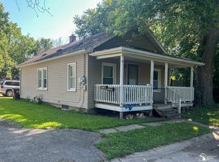 1137 E 8th St, Monroe, MI 48161