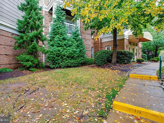2nd image of 12915 Alton Sq Suite 420