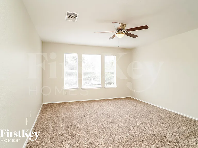 6026 Ironmill Crk — Photo 11