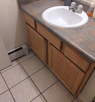 2nd image of 1561 Westview Ct #C