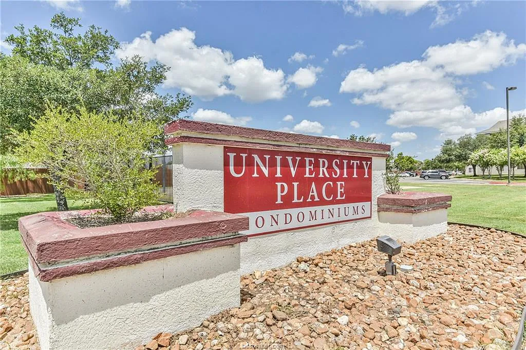 4 bed, 1236 sqft, $1,650 — Photo 1
