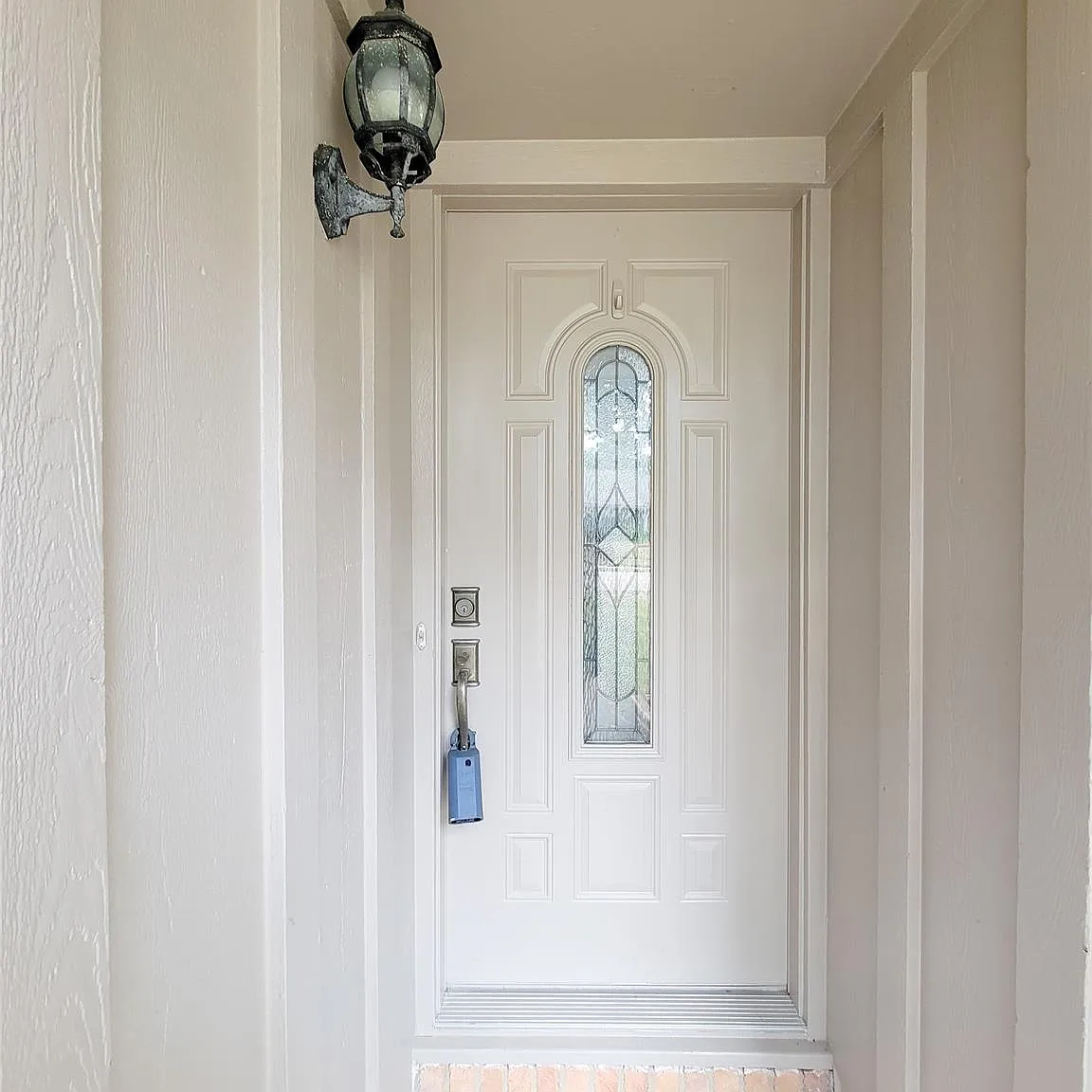 3 bed, 2.0 bath, 1689 sqft, $3,200 — Photo 4
