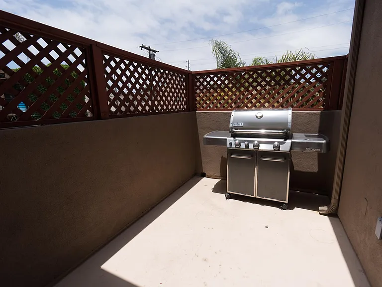 1730 Grand Ave — Photo 13