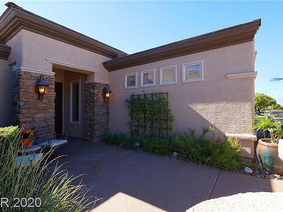 3rd image of 2859 Scotts Valley Dr