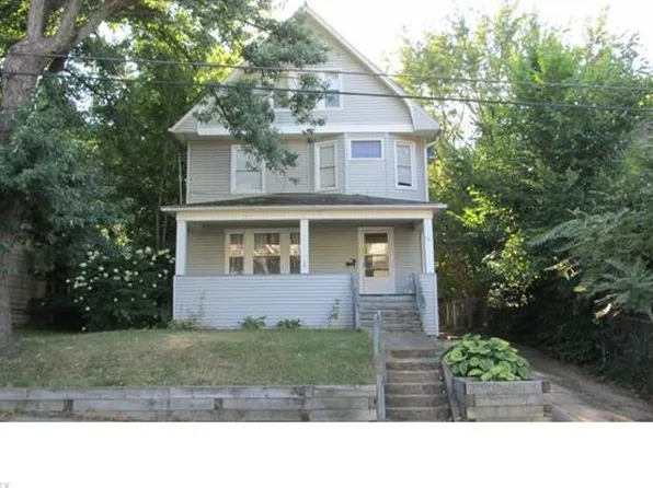 66 Eber Ave, Akron, OH 44305