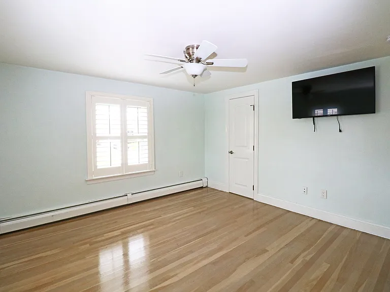 249 Tuckerman Ave #2 — Photo 19