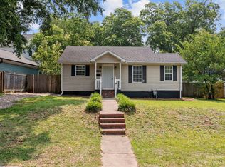 162 N Smallwood Pl, Charlotte, NC 28216