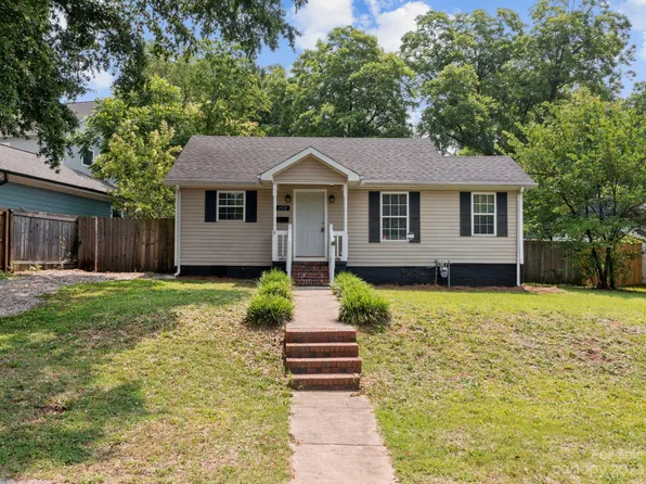 162 N Smallwood Pl, Charlotte, NC 28216
