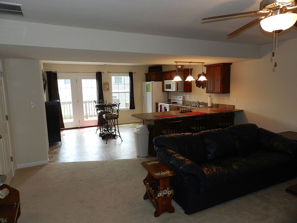 1st image of 5677 W Vinca Ln