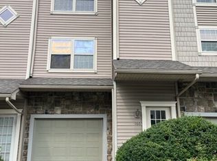 19 Hawthorne Dr UNIT 166, New London, CT 06320