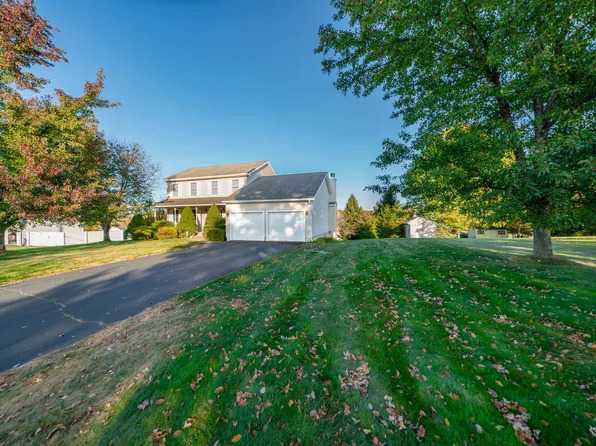 39 Skinner Road, East Windsor, CT 06016