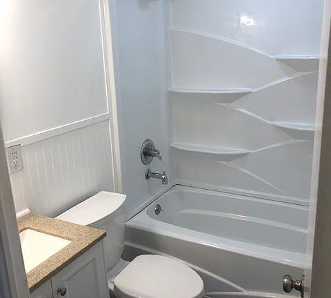 5th image of 2306 Meadowood St
