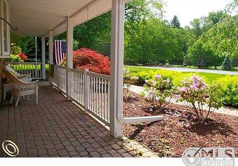 Front Walk/Porch