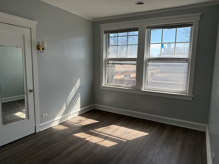 561 Lincoln Ave #5 — Photo 5