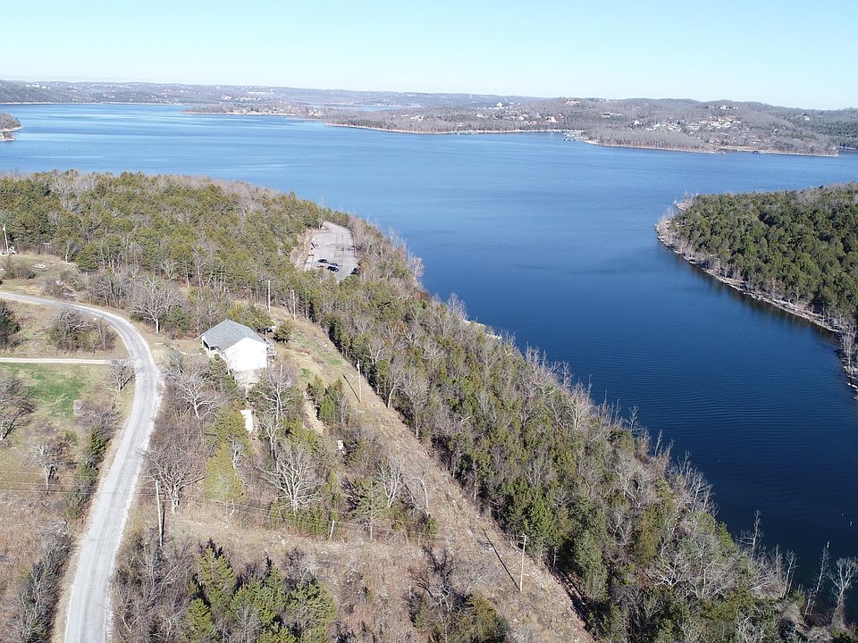 1st image of Hallie Dr