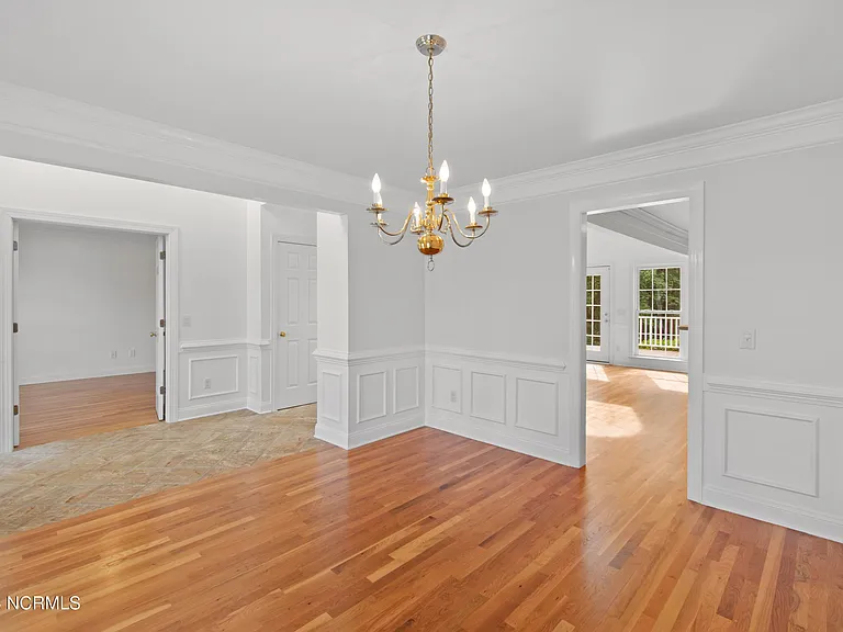 3567 Medinah Ave E — Photo 16