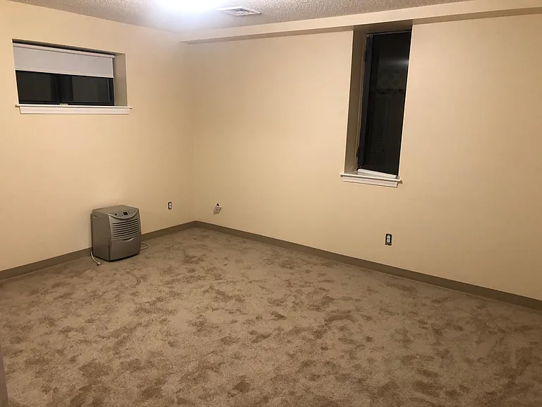 142 Van Zandt Ave #103 — Photo 4